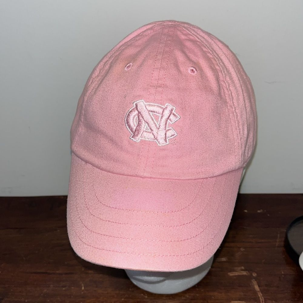 Nike Team UNC North Carolina Tar Heels Tarheels Pink golf cap hat women’s